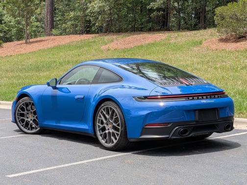 Lugano Blue 2025 Porsche 911