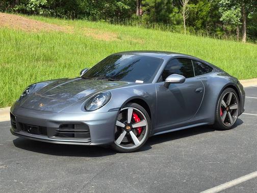 Vanadium Grey Metallic 2026 Porsche 911