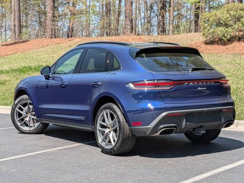 2025 Porsche Macan 