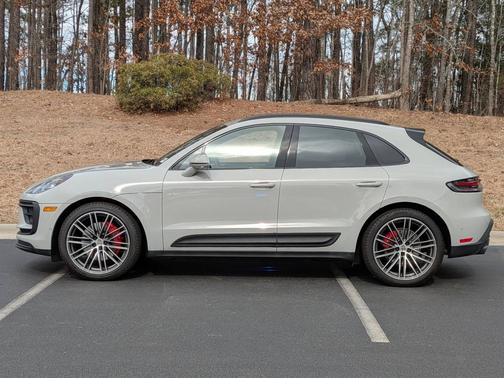 2025 Porsche Macan 