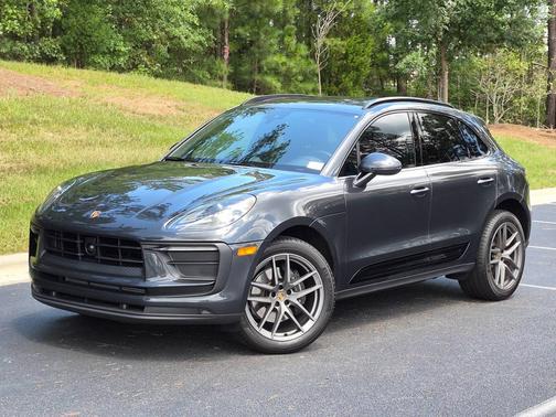 Volcano Grey Metallic 2026 Porsche Macan