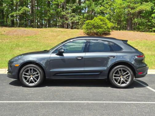 Volcano Grey Metallic 2026 Porsche Macan