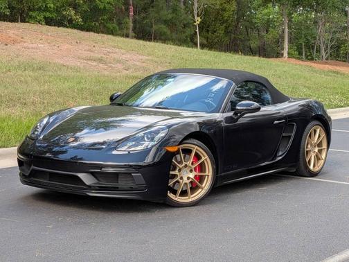 Jet Black Metallic 2024 Porsche 718 Boxster