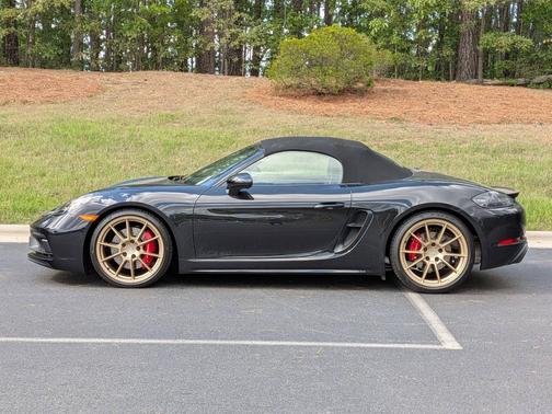 Jet Black Metallic 2024 Porsche 718 Boxster