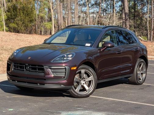 2025 Porsche Macan 