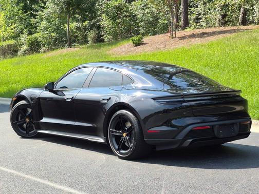 Jet Black Metallic 2026 Porsche Taycan