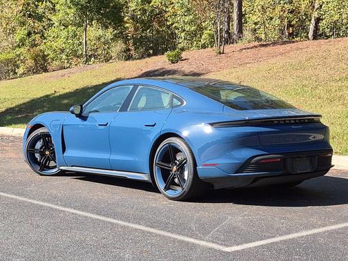 Neptune Blue 2024 Porsche Taycan