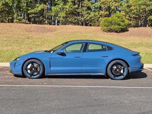 Neptune Blue 2024 Porsche Taycan
