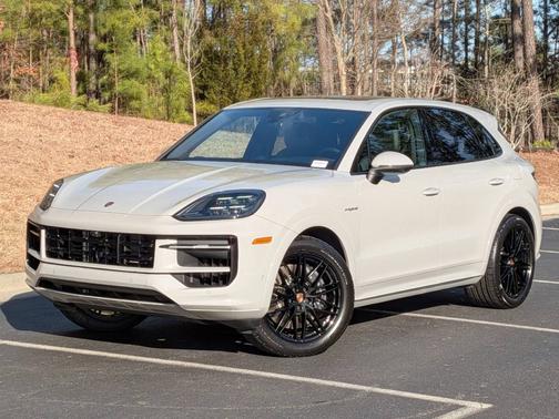 2025 Porsche Cayenne 