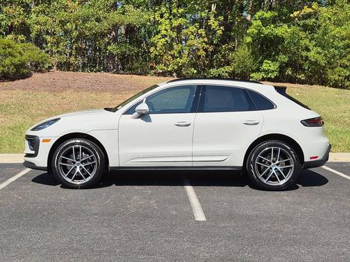 Chalk 2026 Porsche Macan