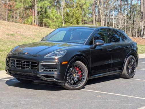 2023 Porsche Cayenne 