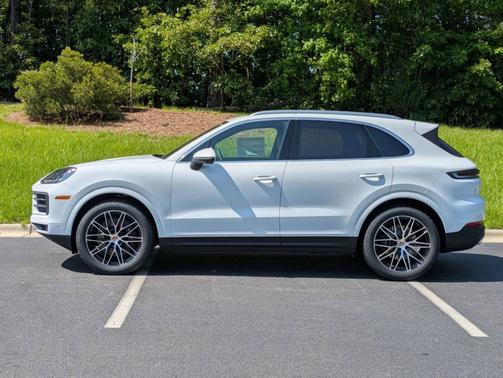 2025 Porsche Cayenne 