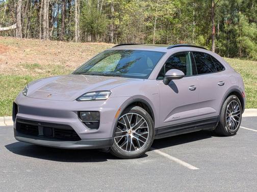 Provence 2025 Porsche Macan