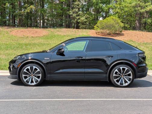Black 2025 Porsche Macan