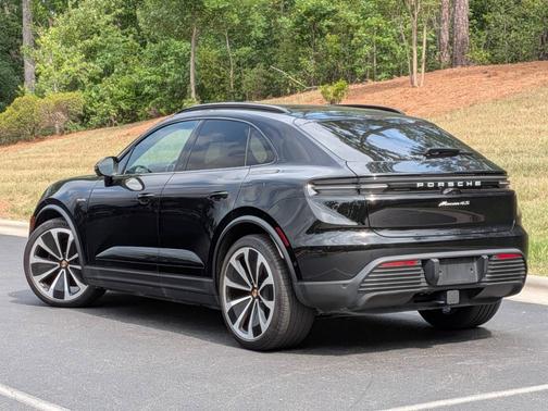 Black 2025 Porsche Macan