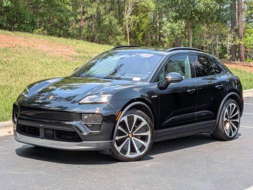 Black 2025 Porsche Macan