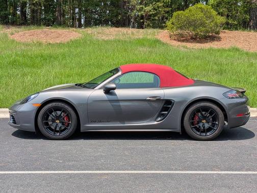 Agate Grey Metallic 2019 Porsche 718 Boxster