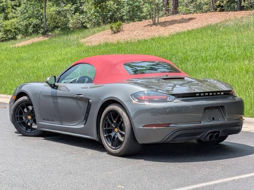 Agate Grey Metallic 2019 Porsche 718 Boxster