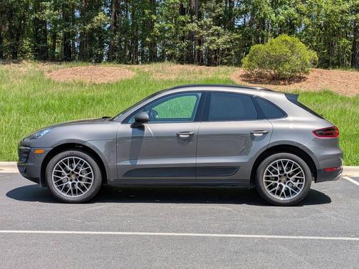 Agate Grey Metallic 2018 Porsche Macan