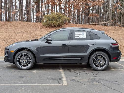 Volcano Grey Metallic 2026 Porsche Macan