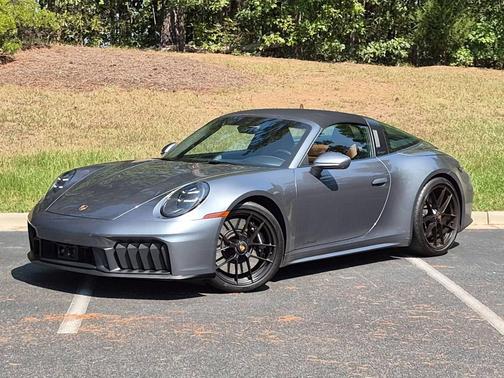 Vanadium Grey Metallic 2025 Porsche 911