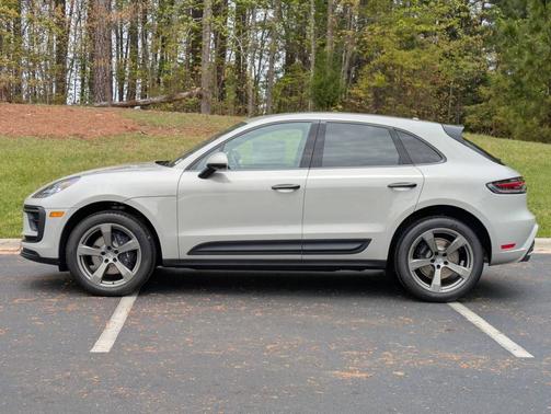 Chalk 2025 Porsche Macan
