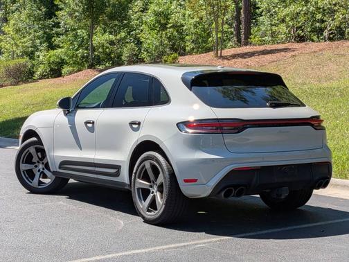 Chalk 2025 Porsche Macan