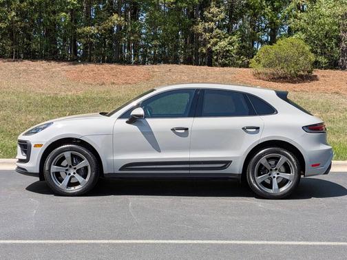 Chalk 2025 Porsche Macan