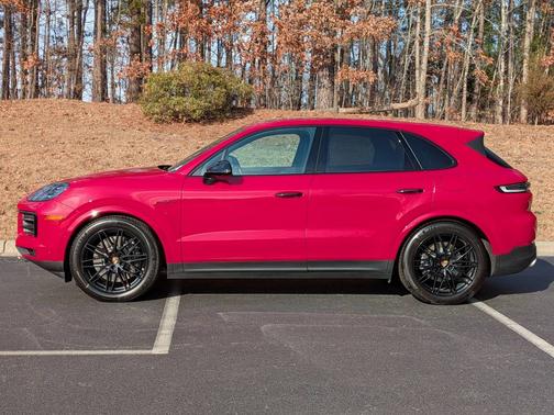 2025 Porsche Cayenne 