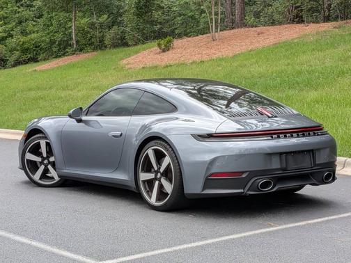 Vanadium Grey Metallic 2026 Porsche 911