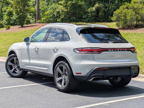 Chalk 2025 Porsche Macan