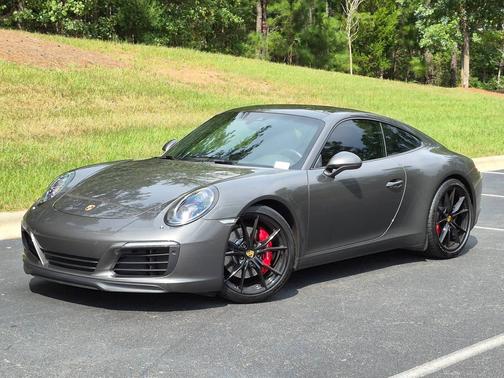 Agate Grey Metallic 2017 Porsche 911