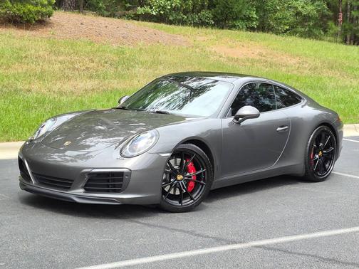 Agate Grey Metallic 2017 Porsche 911
