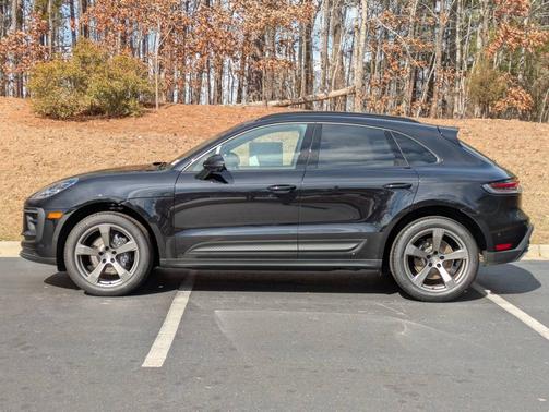 2025 Porsche Macan 