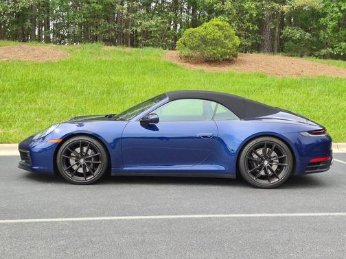 Gentian Blue Metallic 2024 Porsche 911