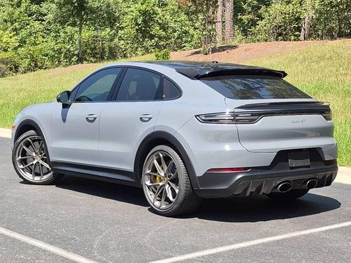 Arctic Grey 2023 Porsche Cayenne