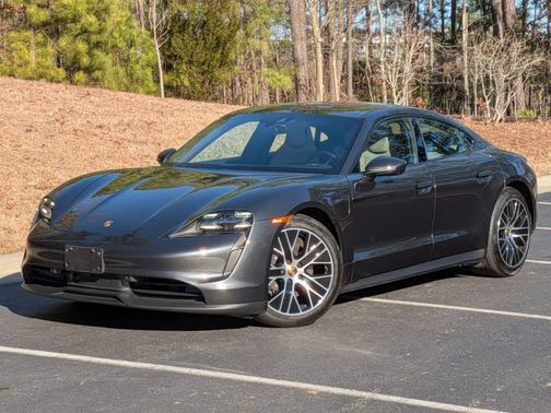 2023 Porsche Taycan 