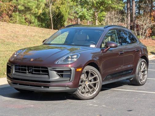 2025 Porsche Macan 