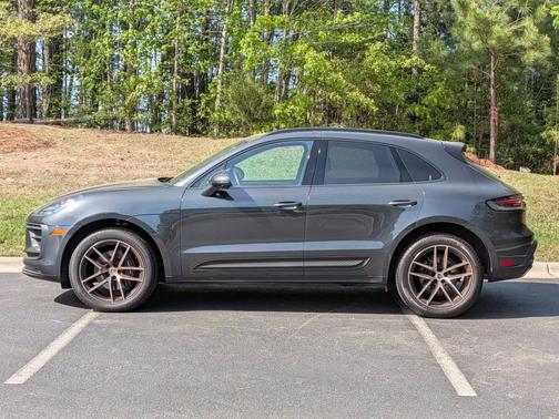 2023 Porsche Macan 