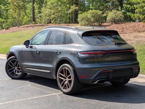 2023 Porsche Macan 