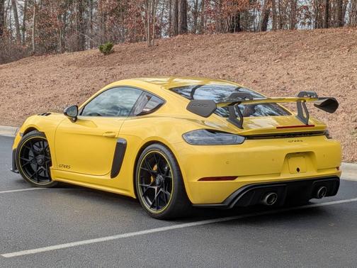 2025 Porsche 718 Cayman 