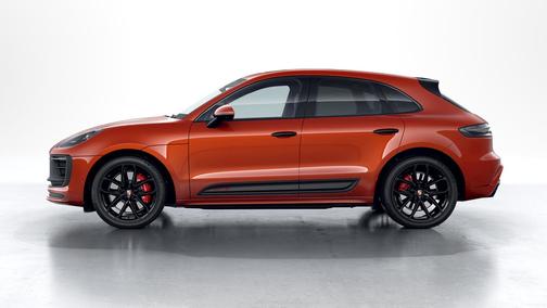 Papaya Metallic 2023 Porsche Macan