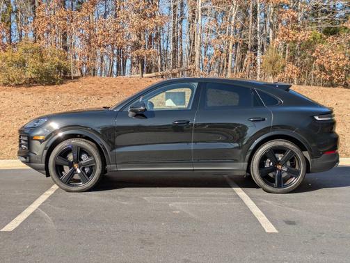 2025 Porsche Cayenne 