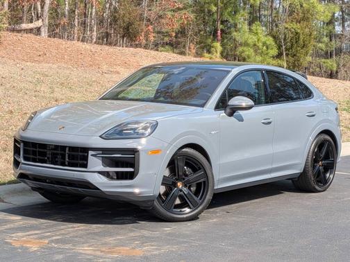 2025 Porsche Cayenne 