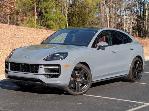 2025 Porsche Cayenne 