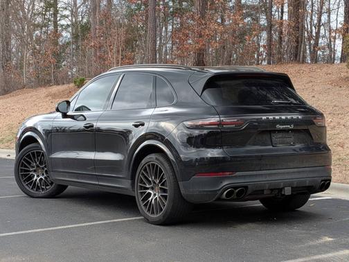 2020 Porsche Cayenne 
