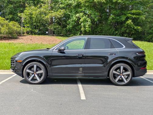 2025 Porsche Cayenne 