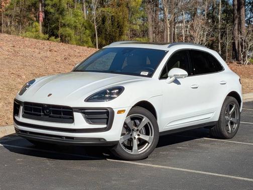 2025 Porsche Macan 