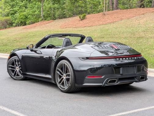 Jet Black Metallic 2025 Porsche 911