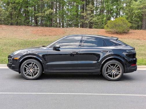 Black 2023 Porsche Cayenne
